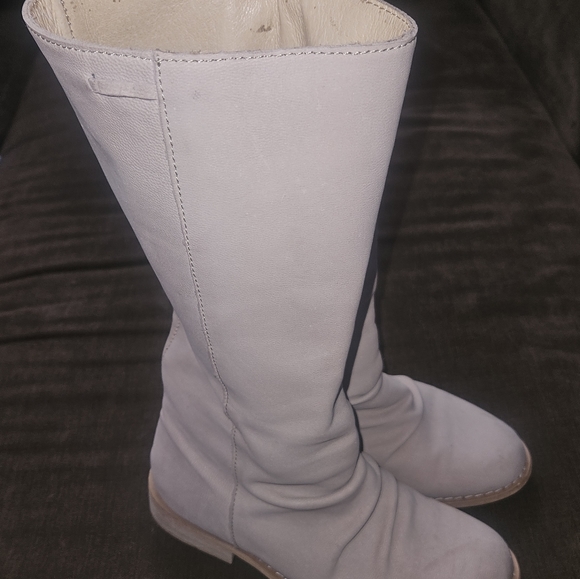 Emu Australia boots Size 5 - Lamb Leather in Bone color - Good condition - Picture 2 of 7